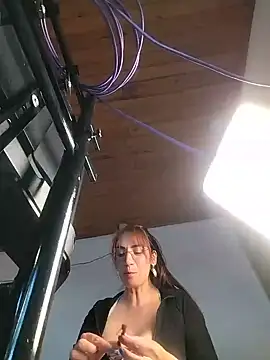 JessiDovee webcam