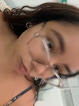 CurlyGirl_1 webcam