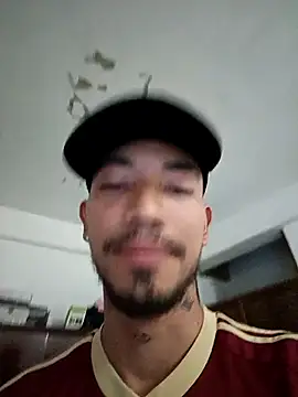 Mitchfranco live cam on StripChat