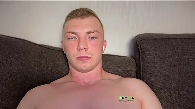 iron__chap webcam