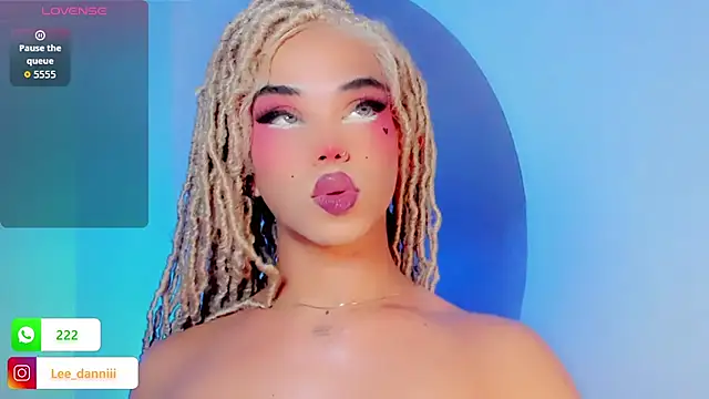 DanniLee_ webcam