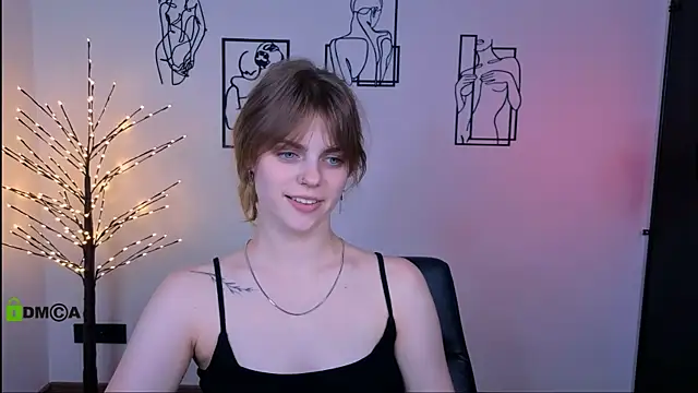 naya_may webcam