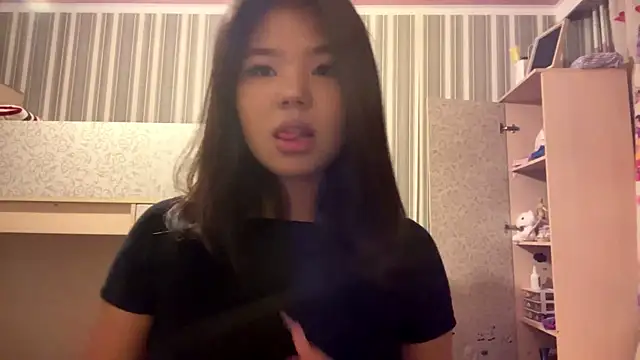 johannamickiewicz's live room