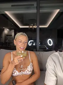 SexOnMyLvL live sex cam