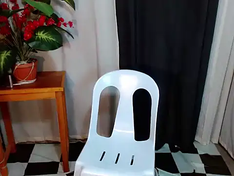GristlyDietary webcam