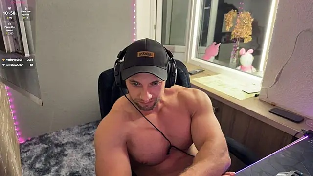michaelbradleu Live Webcam on Stripchat
