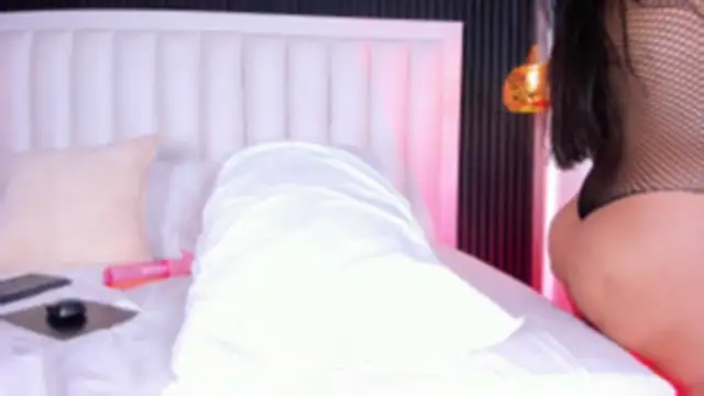 LucieMillerr webcam
