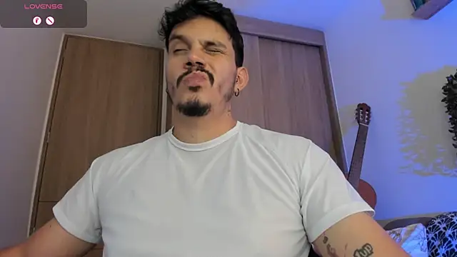 alejandro_stark webcam