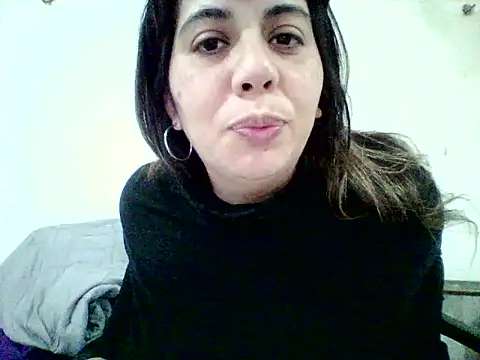 Benditofetiche live cam on StripChat