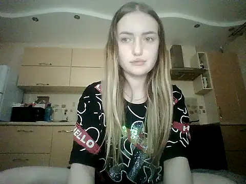 Lisanta live cam on StripChat