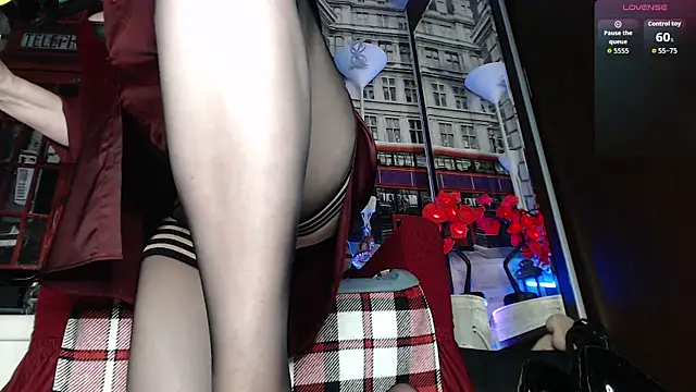 IamIris69 live cam on StripChat