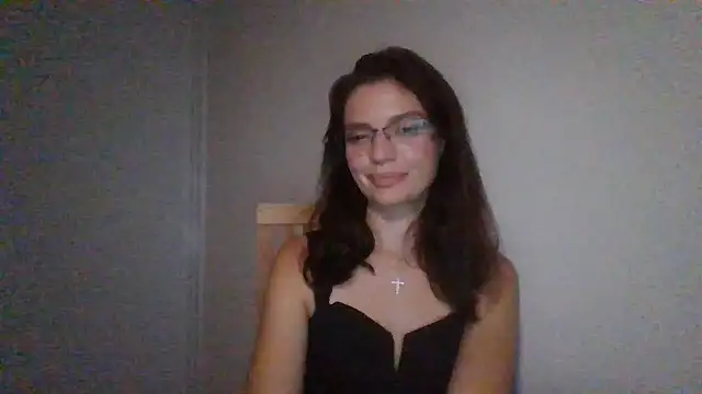 Zerinaa live cam on StripChat