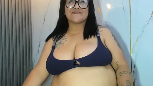 Scarlett_Sex_Rs live cam on StripChat