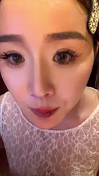 momoli60 live cam on StripChat