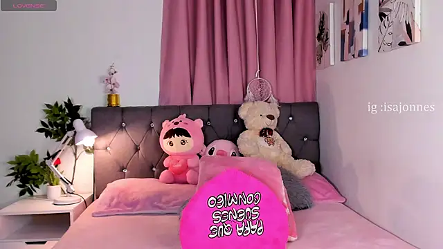 isajonnes18 live cam on StripChat