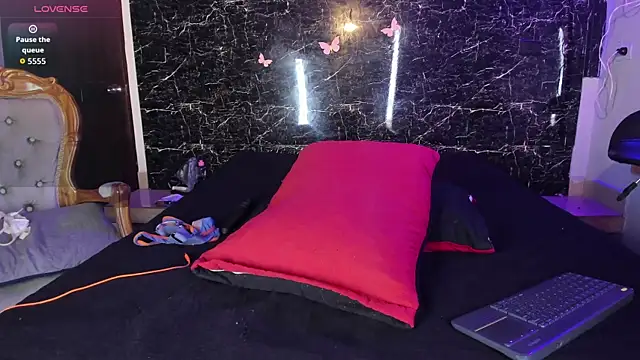 Adrian_Wolf webcam