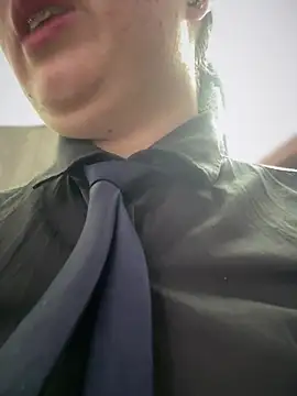 suzy-111 (G young) - 🥵COWORKER SUCK MY TITS🍒