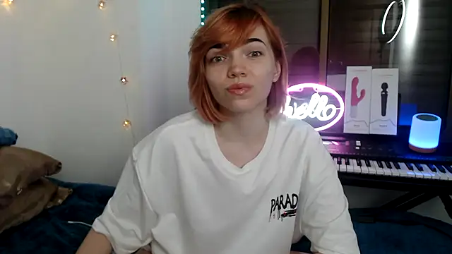 olivka-flower live cam on StripChat