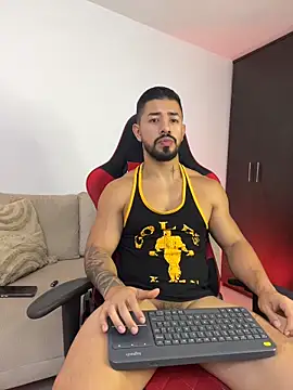 Ezzio_Scolaro live cam