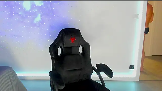 BadBoyVibes84 webcam