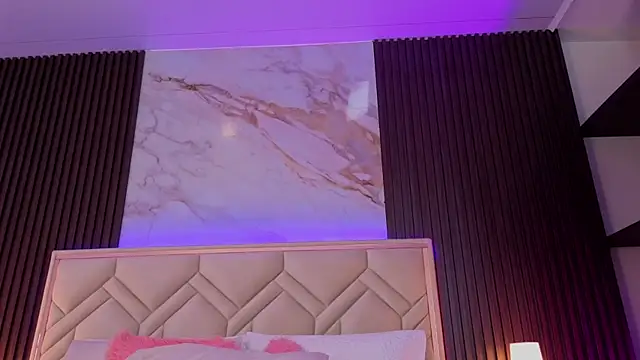 MiaaFarrel webcam