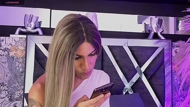megan_lenon webcam