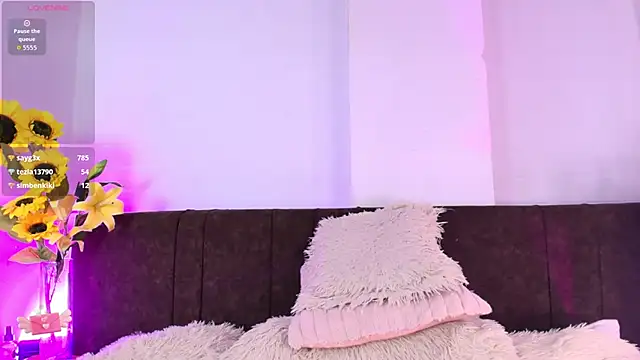 Lexi_Howard_