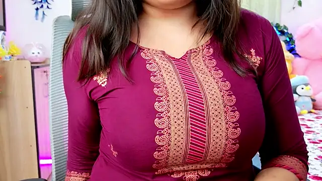 thyAanvi live cam on StripChat