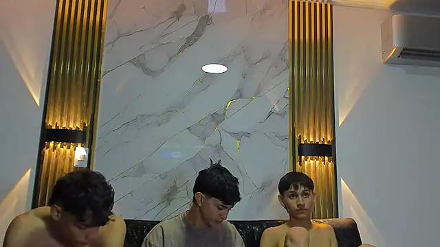 pelusos_mens - Pelusos_mens's free webcam - UK Sex Cams