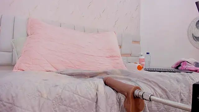 celeste_smmith_ webcam