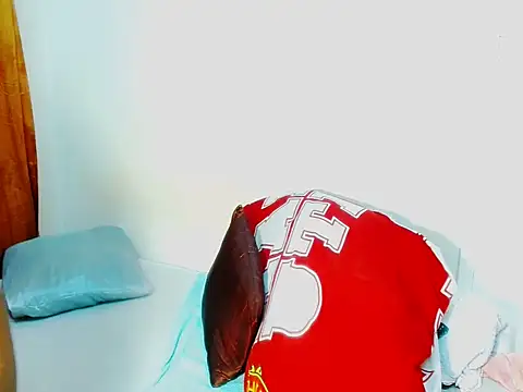 Love-Racheal75 webcam