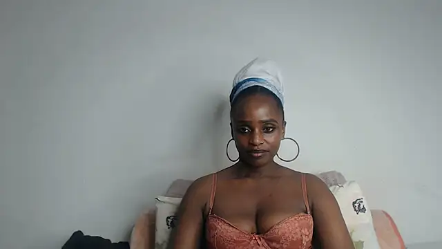 Jah-Queen webcam