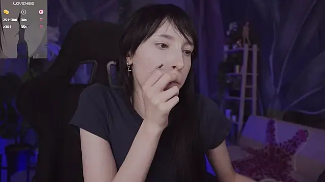 SeraphineSparda webcam