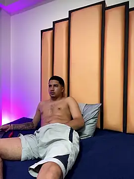 Mily_Mark webcam