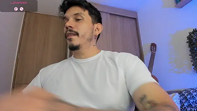 alejandro_stark webcam