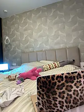 DinaTasty live cam on StripChat