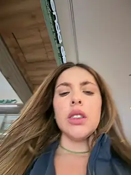 Alirawrz webcam