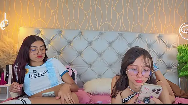 NatalyMary webcam