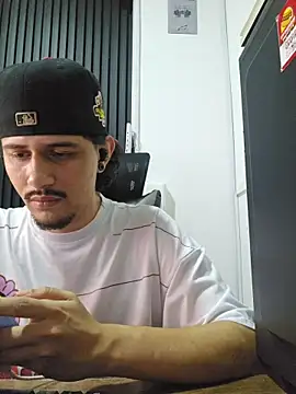 J-master23 live cam on StripChat