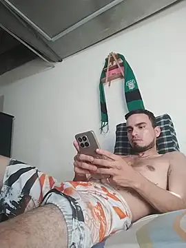 Killiam_boy webcam