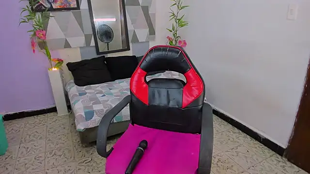 brenda-hot21 webcam