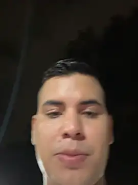 mrhoney2 live cam on StripChat