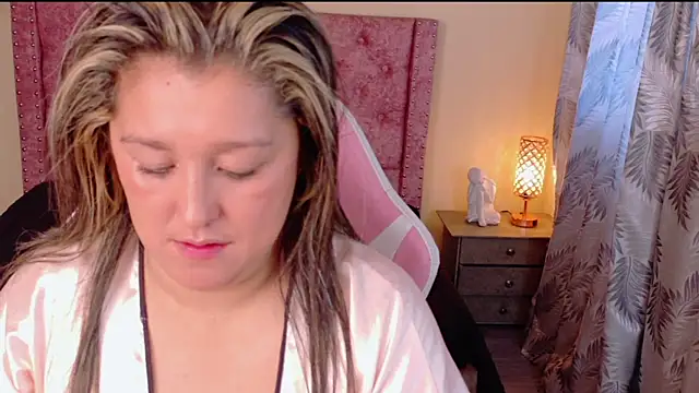 miss_chantall live cam on StripChat