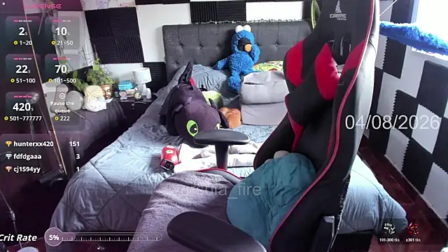 ursula_fire (F milf) - NAKED+MASTURBATION TOY
