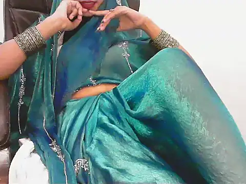 short_girl_ (F young) - eyes show