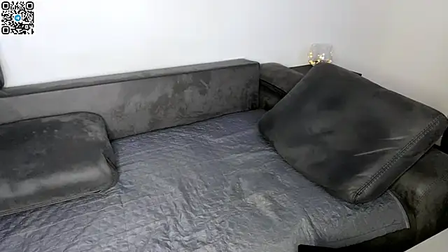 jaguar_777 live cam on StripChat
