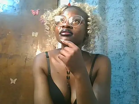 Ebonysexy_doll webcam