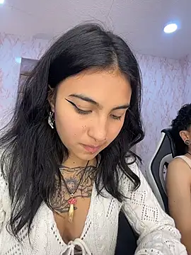 Velvet_Mysstic webcam