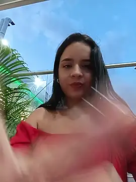 Julieth_hot-69 live cam on StripChat