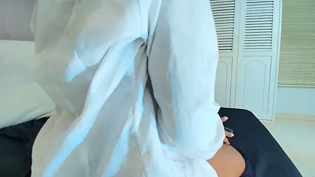 Tiifany_Baker webcam